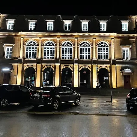 Lejlighed Superbe T2 A 200m De La Place Ducale Charleville-Mézières