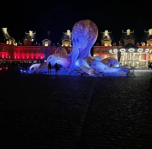 Lejlighed Superbe T2 A 200m De La Place Ducale